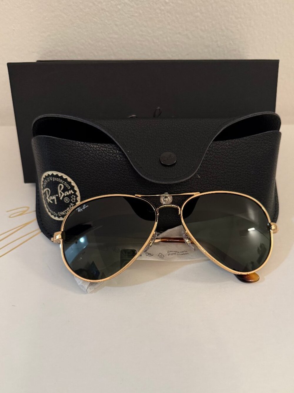 Ray-Ban Classic Aviator Gold Frame Sunglasses